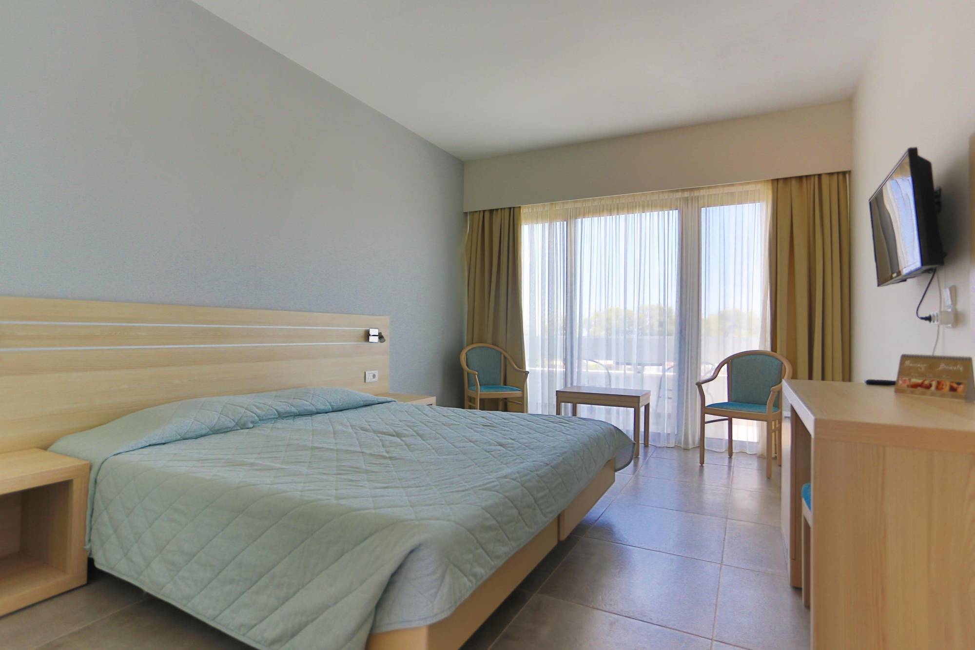 Hotel Niriides Beach コリンビア エクステリア 写真