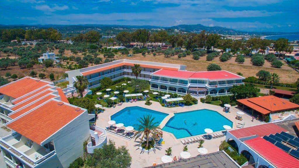 Hotel Niriides Beach コリンビア エクステリア 写真