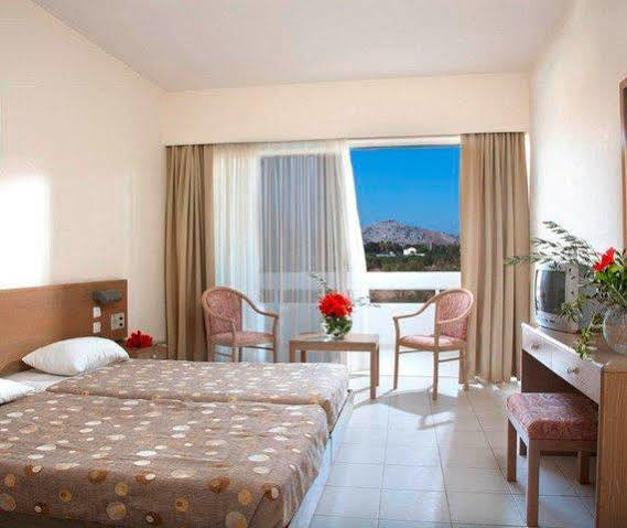 Hotel Niriides Beach コリンビア エクステリア 写真